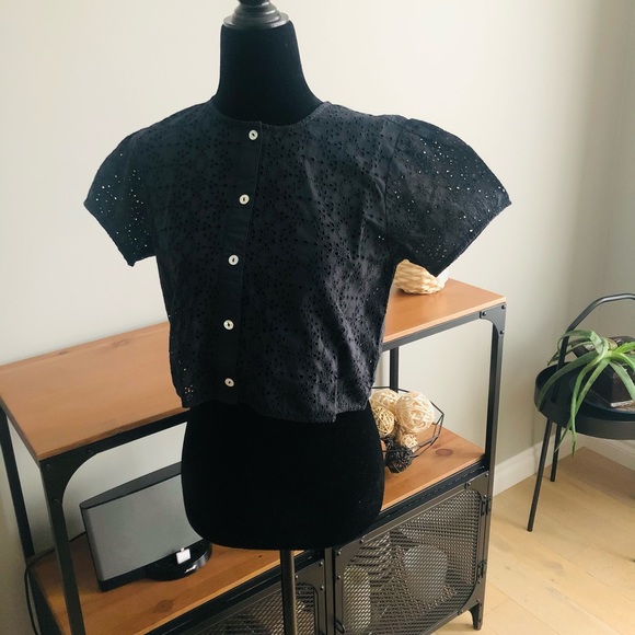 Cropped Eyelet Blouse - Picture 4 of 5